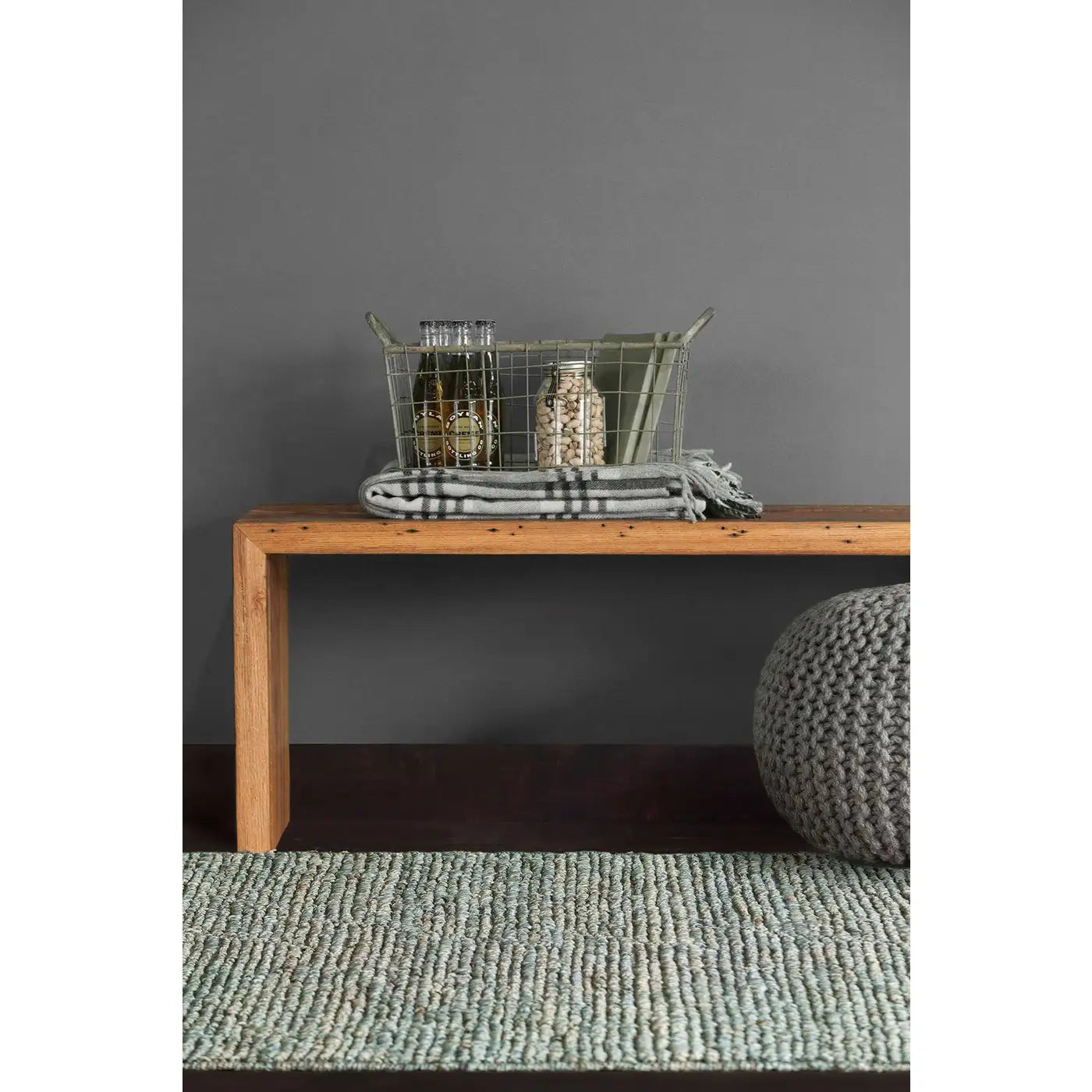 Chandra ARL-29905 Rug in Solid-Color/Striped style.