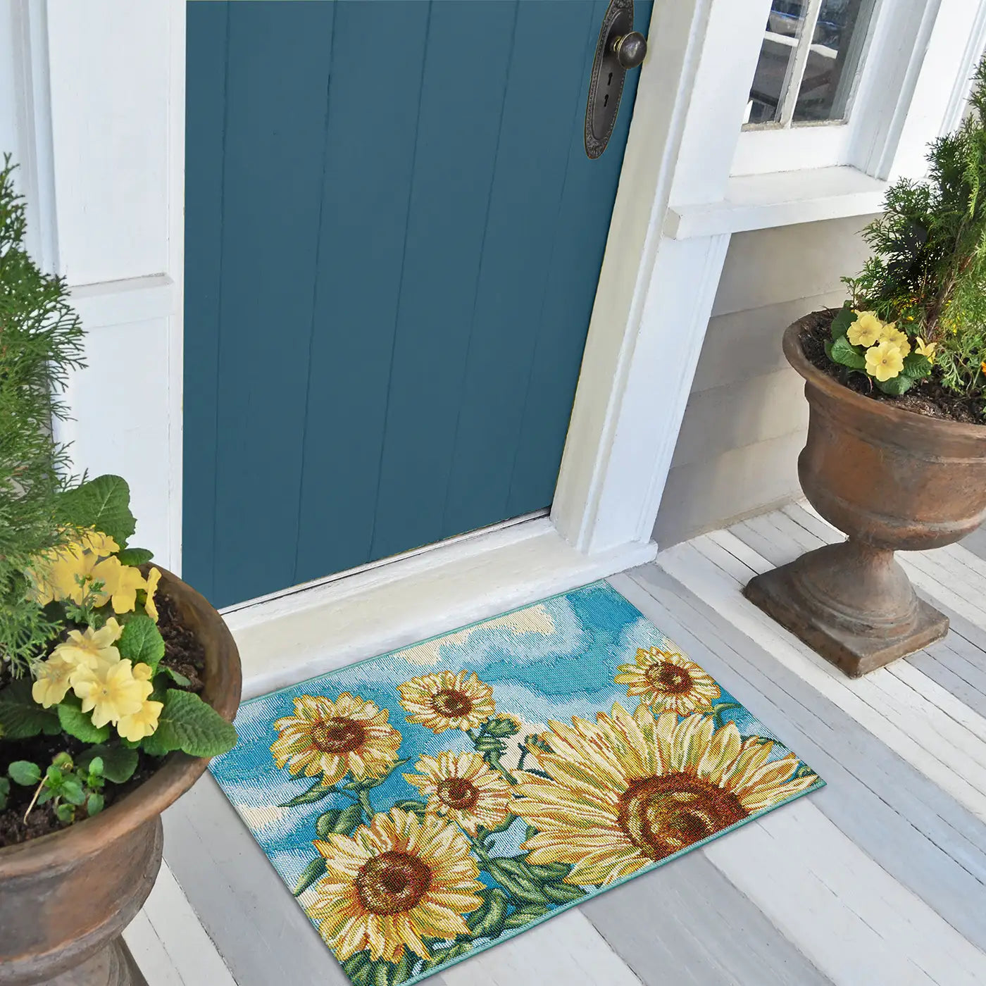 Trans Ocean Sunny Day Rug in Floral & Farmhouse/Rustic style.