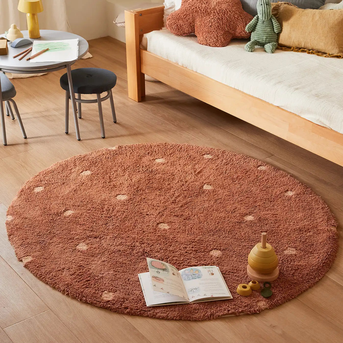 Lorena Canals Round Dot Washable Rug - Chestnut (Mushroom hunters / Forest finds Collection)
