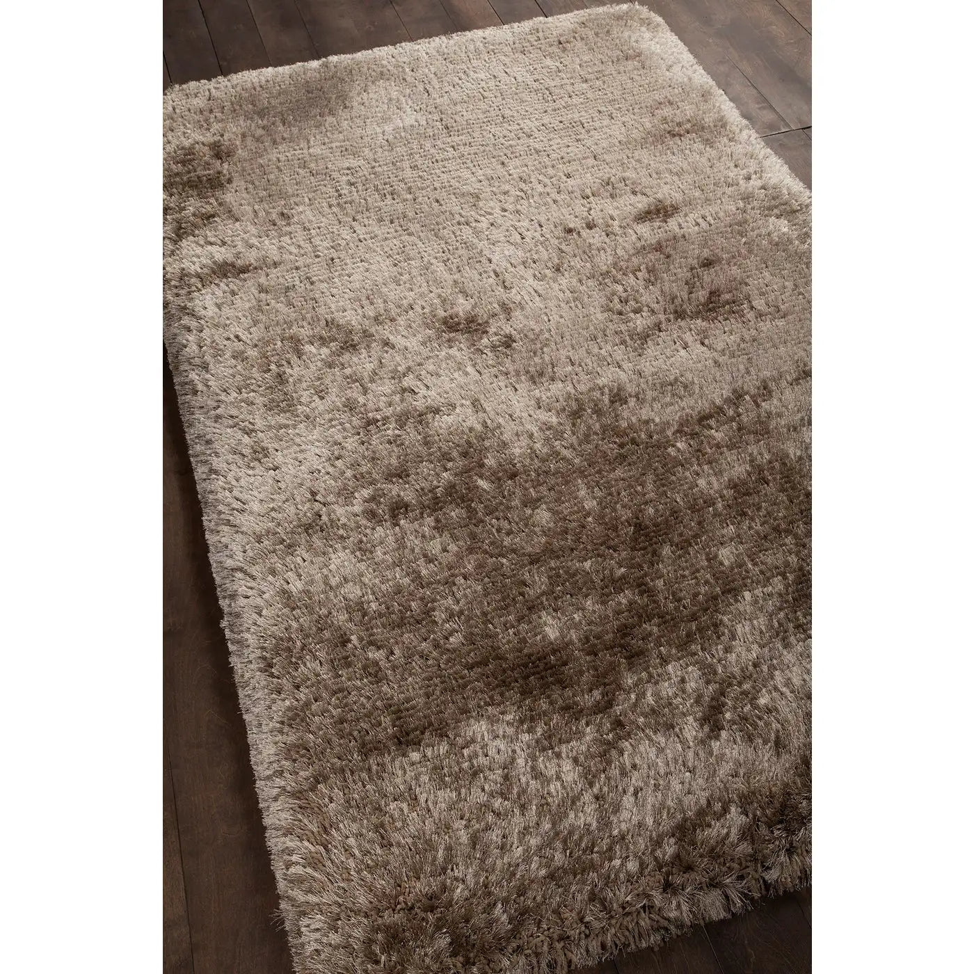 Chandra GIU-27801 Rug in Shag & Solid-Color/Striped style.