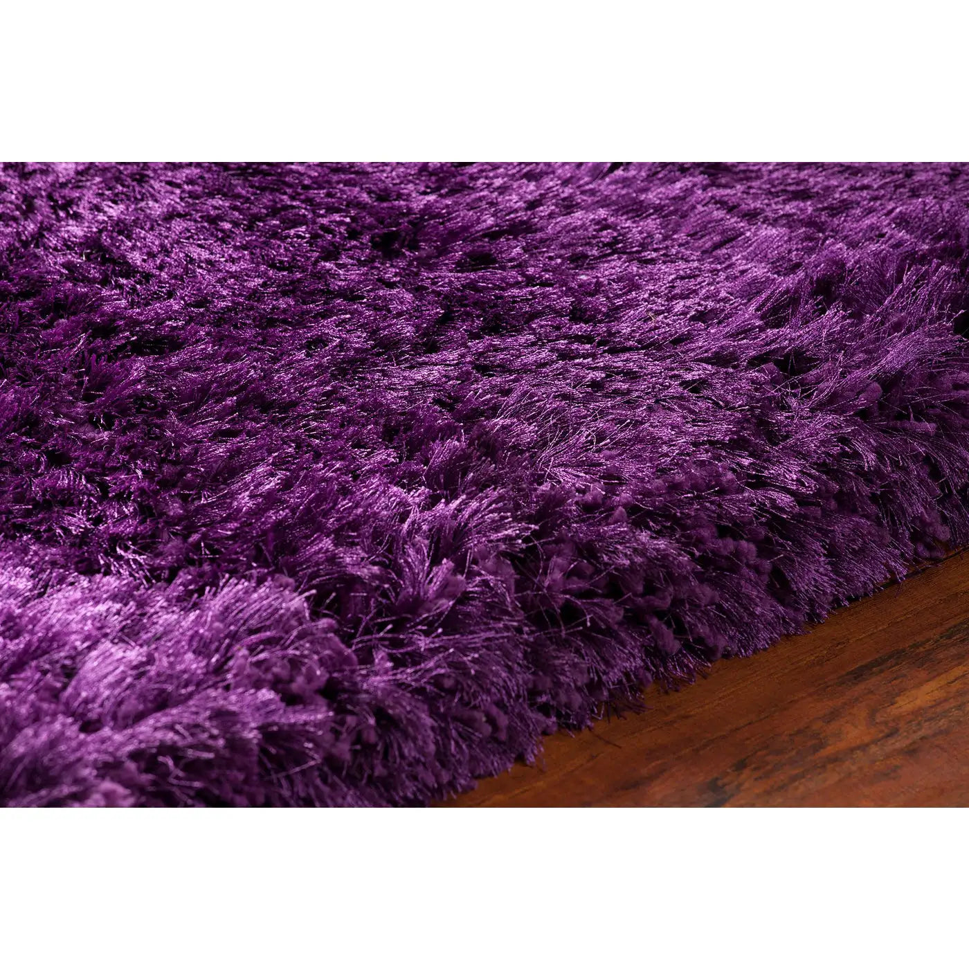 Chandra GIU-27810 Rug in Shag & Solid-Color/Striped style.