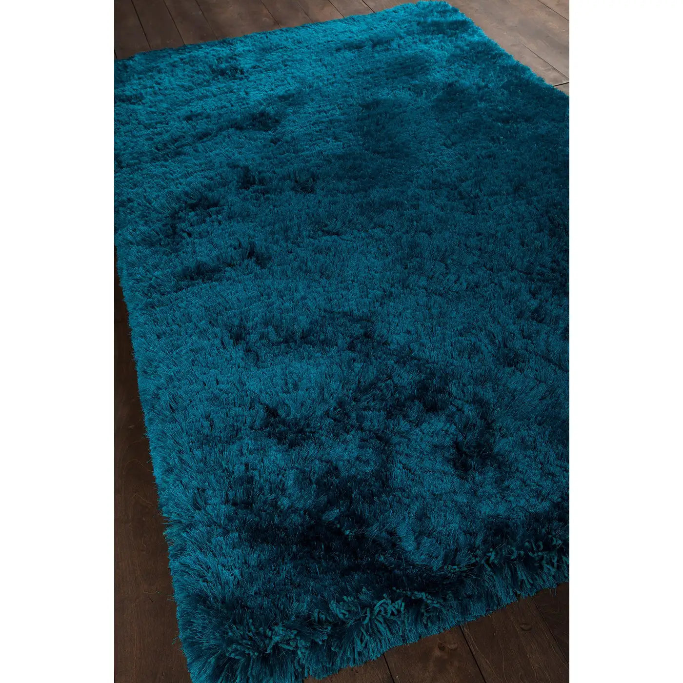 Chandra GIU-27812 Rug in Shag & Solid-Color/Striped style.