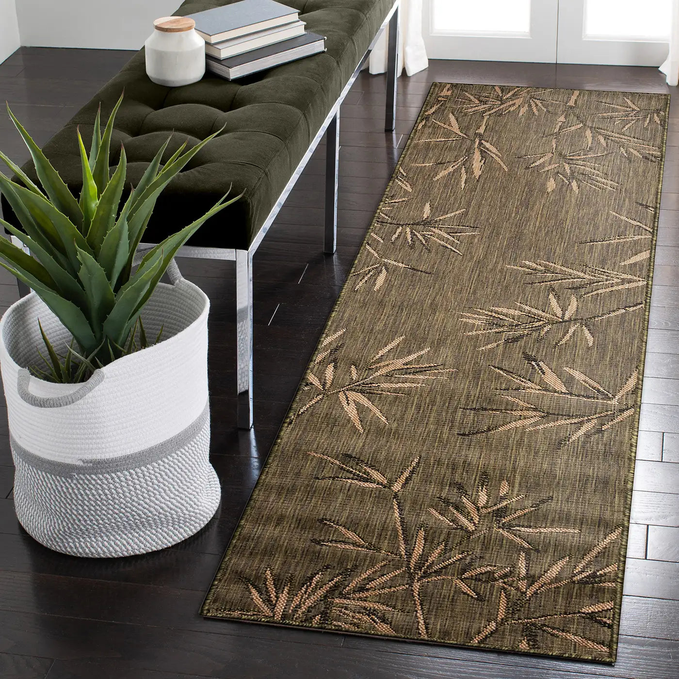Trans Ocean Bamboo Border Rug in Floral & Farmhouse/Rustic style.