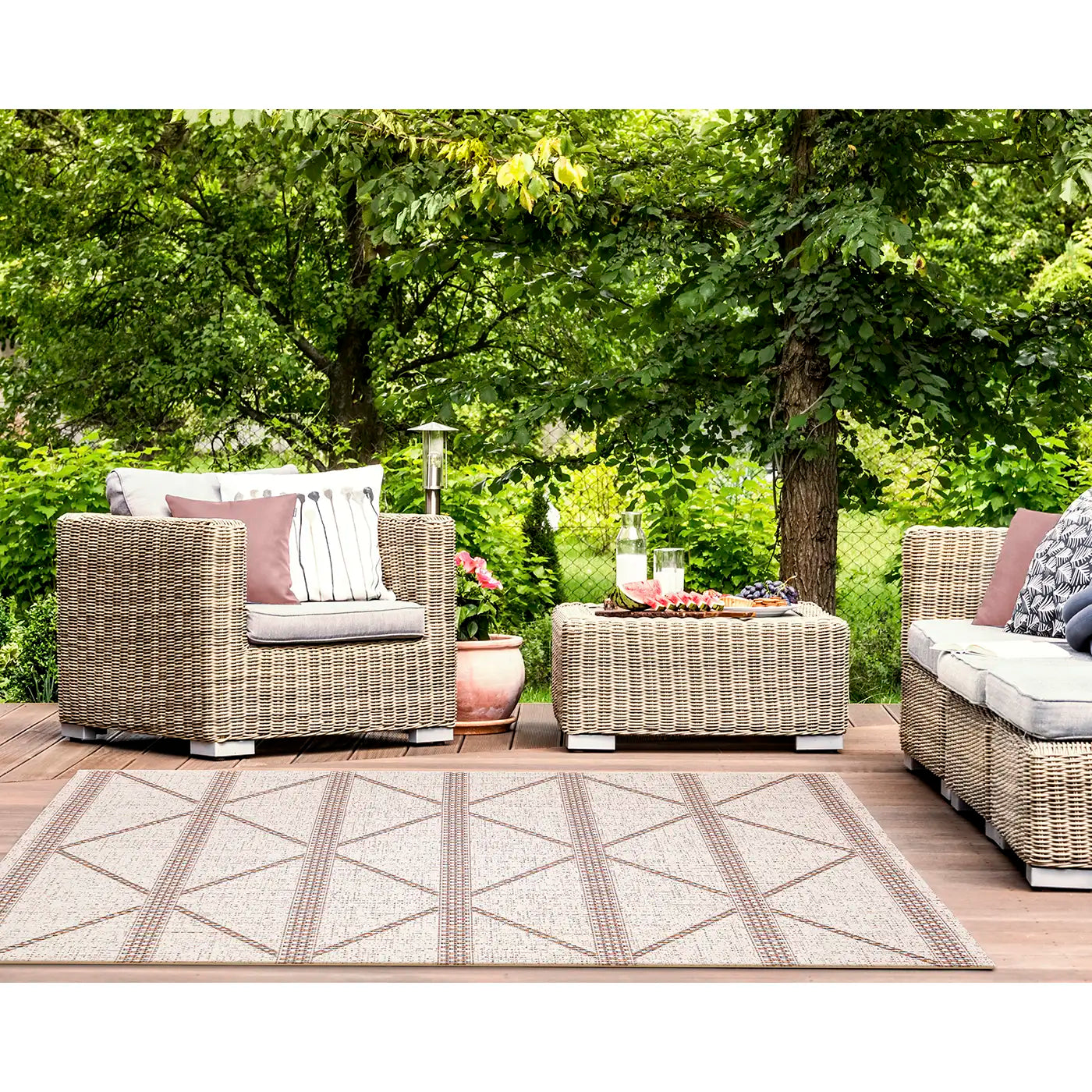 Trans Ocean Diamond Stripe Rug in Diamond/Trellis & Geometric style.